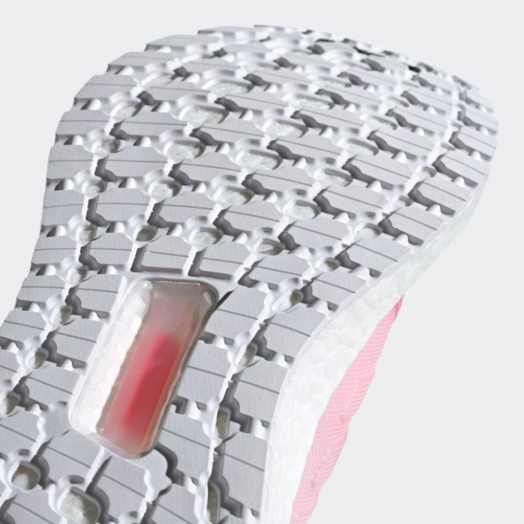 Adidas UltraBOOST 19