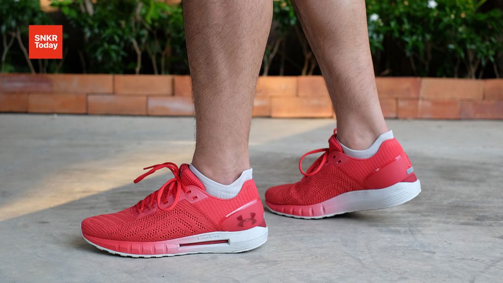 รีวิว Under Armour HOVR Sonic 2 รองเท้าวิ่งฝังชิป ช่วยวิคราะห์และพัฒนาการวิ่งของเรา