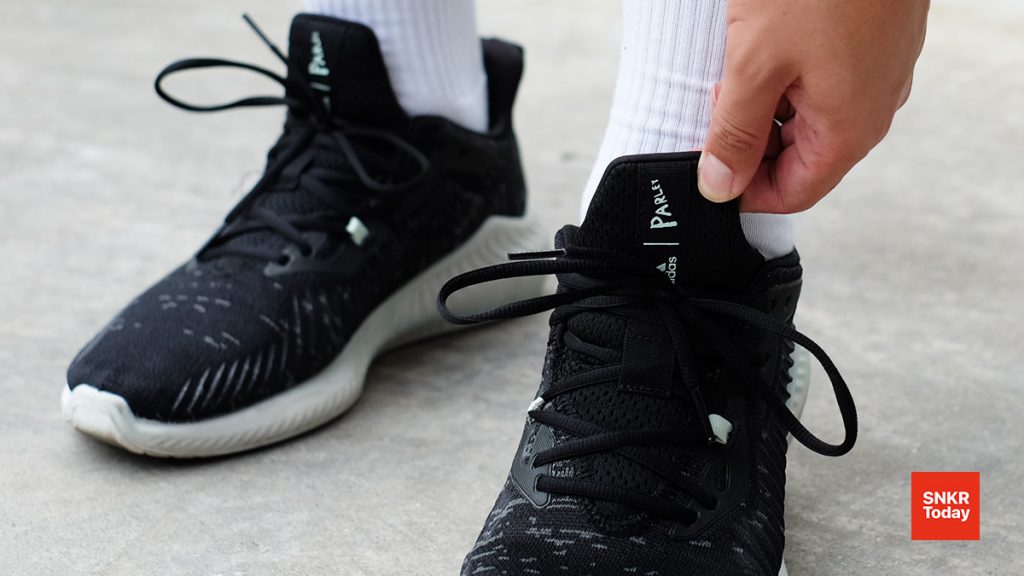 เส้นใย Parley ทำจากขยะพลาสติกีไซเคิลในท้องทะเล