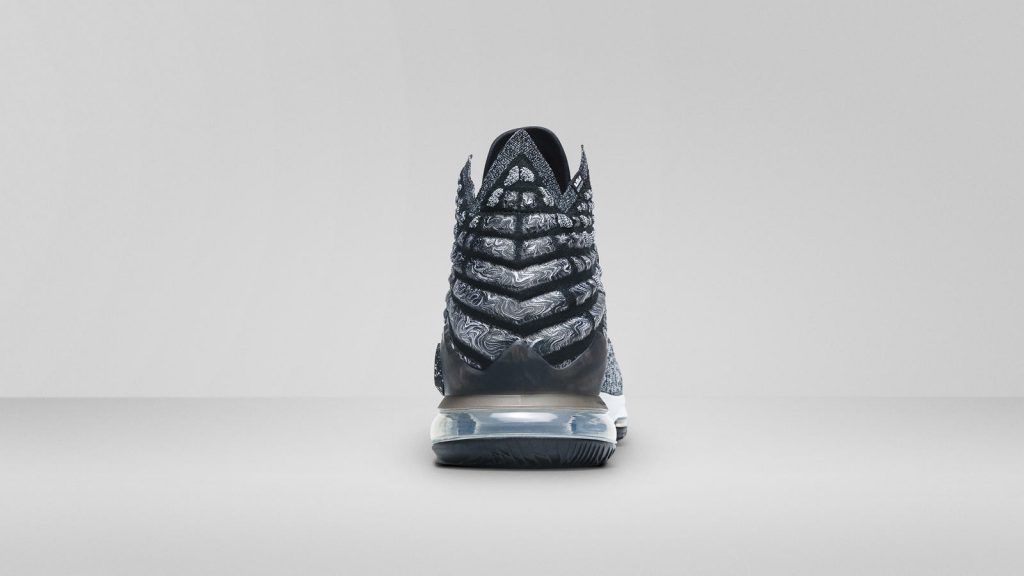 Nike LeBron 17 เปิดตัวอย่างเป็นทางการแล้ว เตรียมขาย 27 ก.ย. นี้