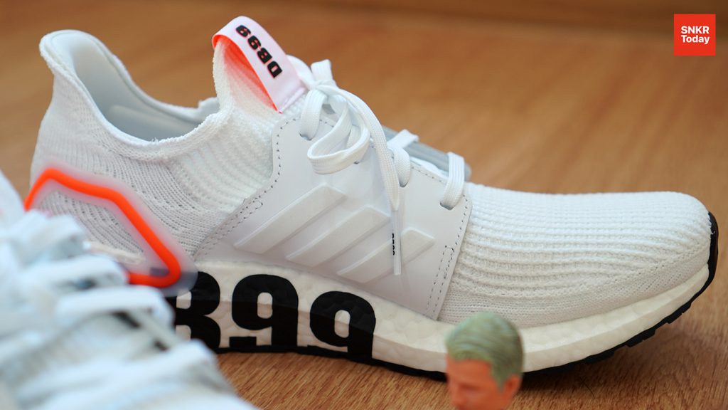 adidas Ultraboost 19 DB99 ราคา 7,300 บาท
