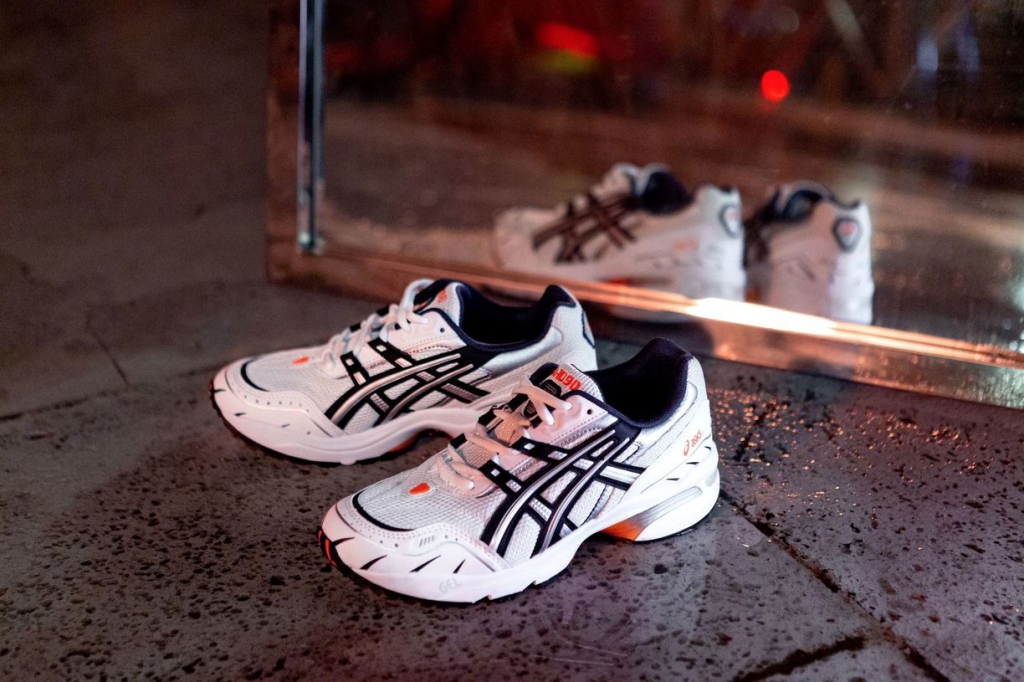 ASICS GEL-1090