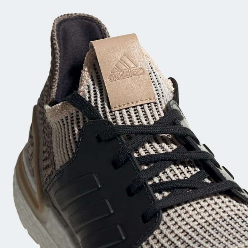 adidas Ultraboost 19 สีใหม่ Linen มาพร้อมเกราะหนังสวยงาม