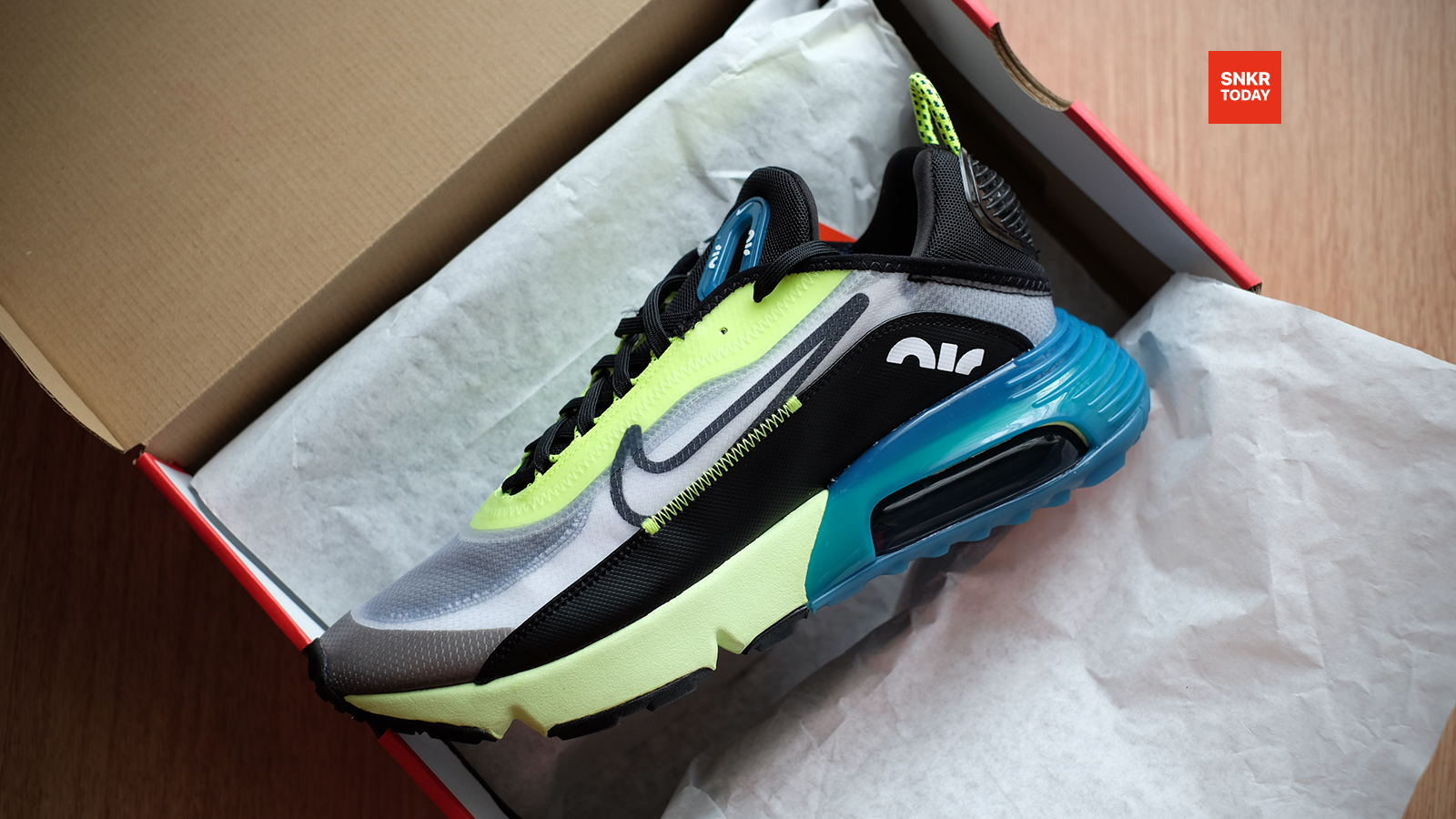 แกะกล่อง รีวิว Nike Air Max 2090 โมเดลใหม่ที่ได้รับแรงบันดาลใจจาก Air Max 90