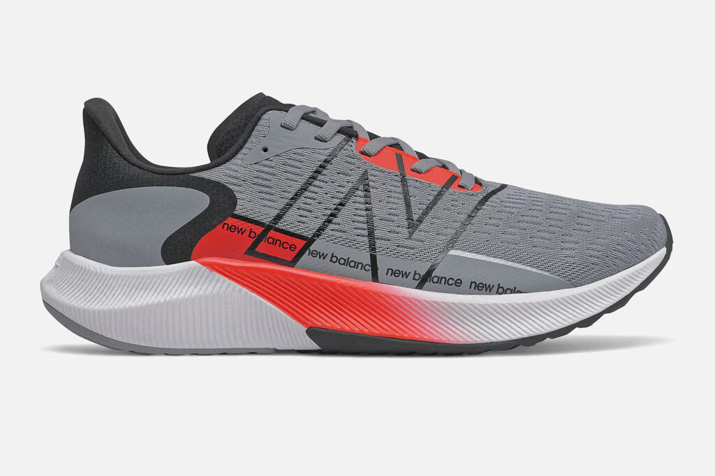 New Balance FuelCell Propel v2 วางจำหน่ายในไทยแล้ว ราคา 3,990 บาท