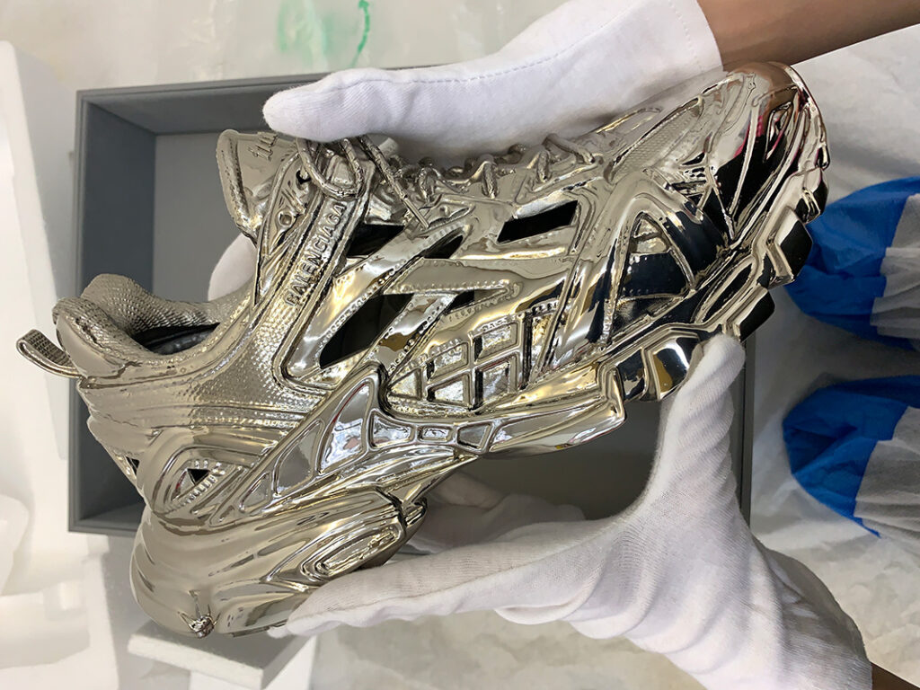 BALENCIAGA เปิดตัว OBJECTS LINE ใหม่ กับ TRACK 2 SCULPTURE