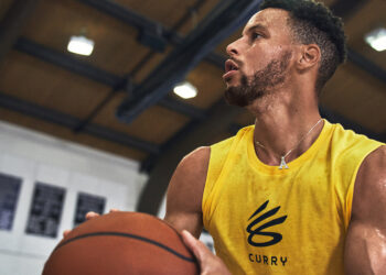 สตีเฟน เคอร์รี จับมือ Under Armour เปิดตัว Curry Brand พร้อมพลิกโฉมวงการกีฬาไปตลอดกาล