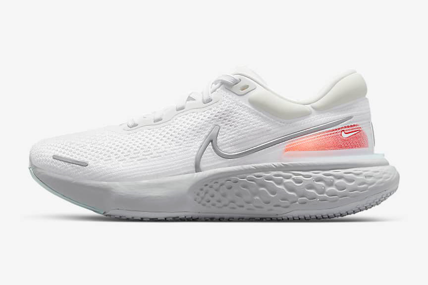 Nike ZoomX Invincible Run สีขาว Pure Platinum รองเท้าวิ่งลุคคลีนๆ มาแล้ว