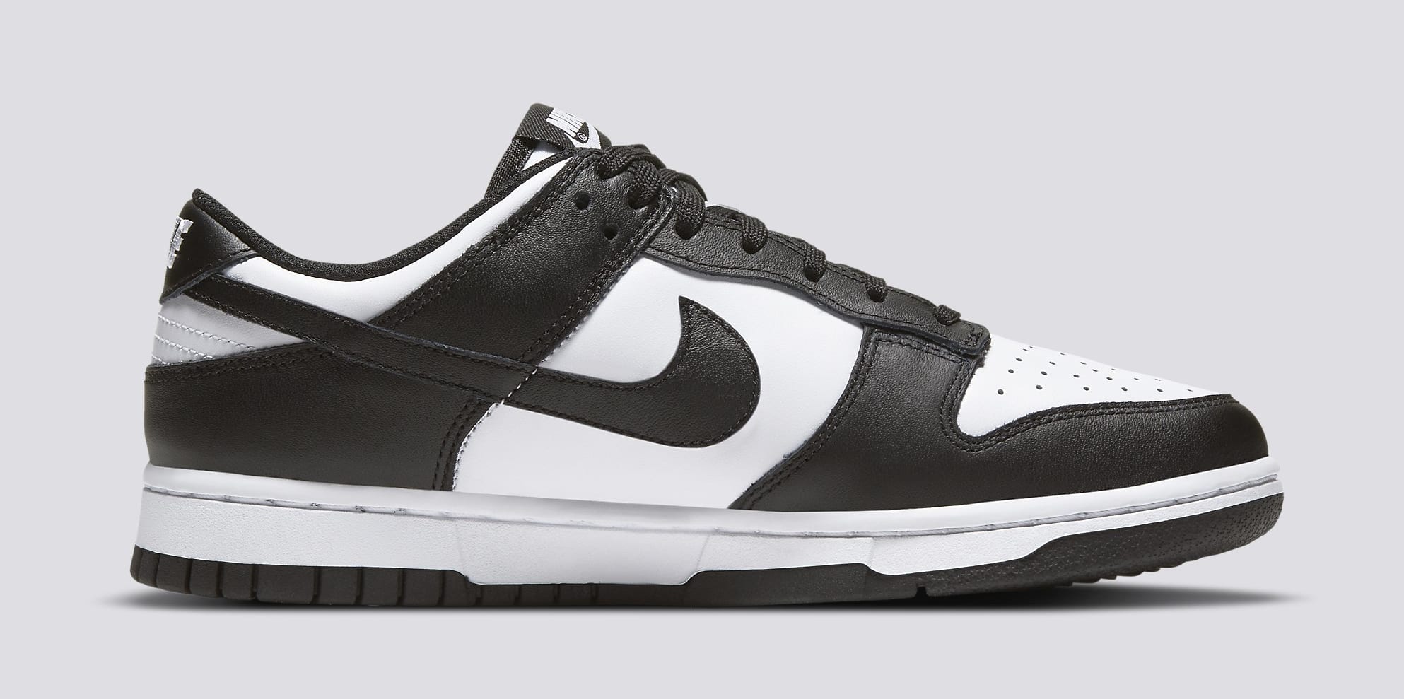 Nike Dunk Low “Black” กลับมารีสต็อคอีกครั้งในวันที่ 29 มกราคม 2022 นี้