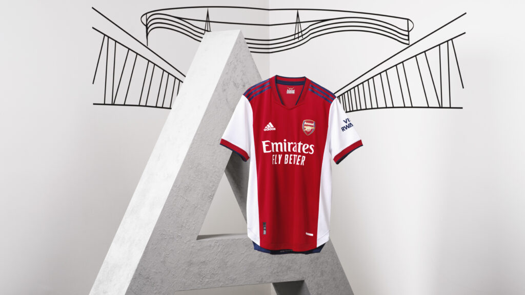 adidas เผยโฉมเสื้อแข่งขันเหย้าของ Arsenal ประจำฤดูกาล 2021/22