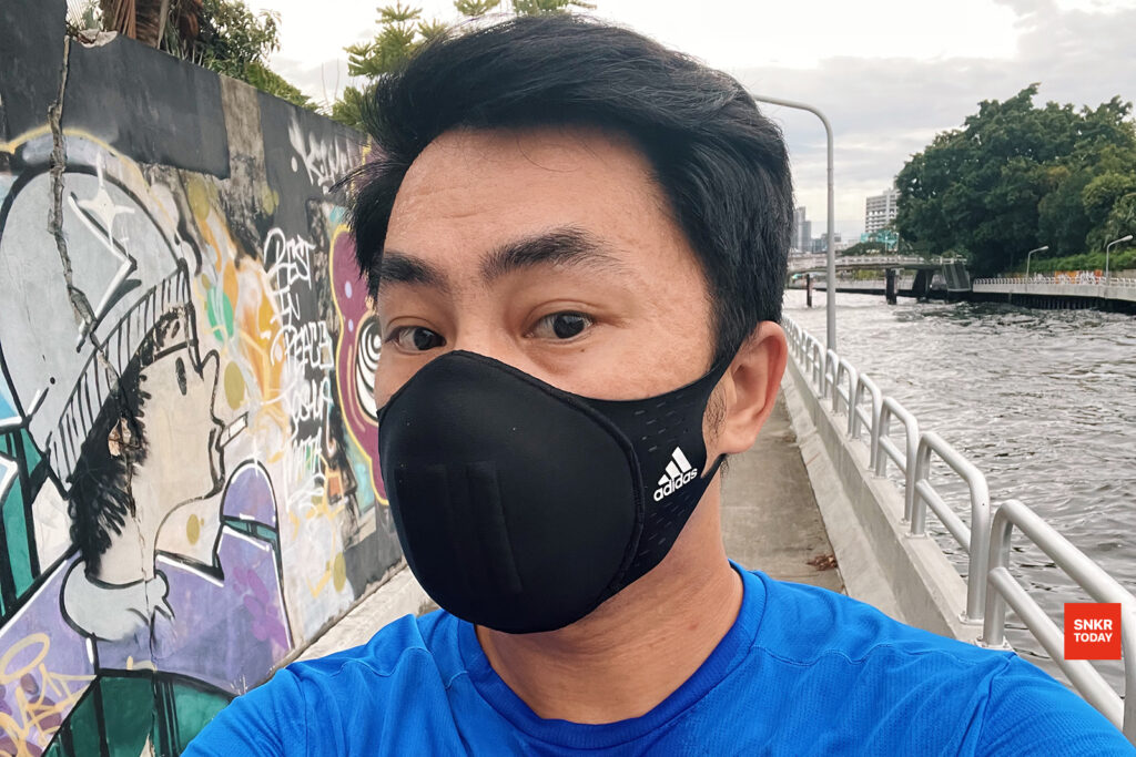 adidas MOLDED FACE COVER หน้ากากออกกำลังกาย จากอาดิดาส