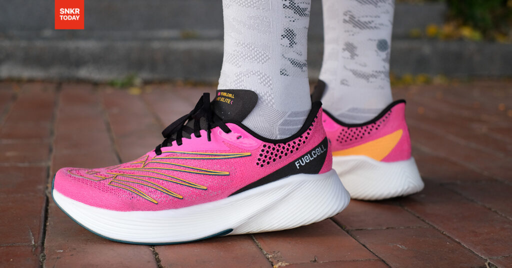 รีวิว New Balance FuelCell RC Elite v2