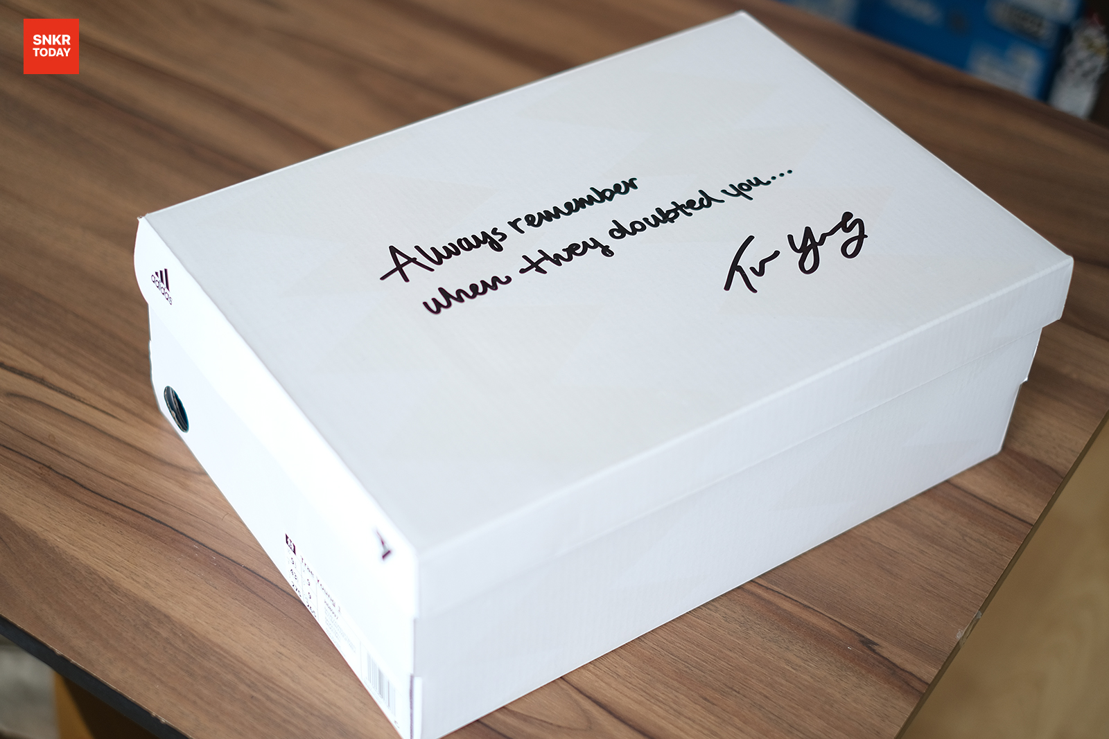 พรีวิว adidas Trae Young 1 "ICEE" รองเท้าบาสซิกเนเจอร์คู่แรกของ เทร ยัง