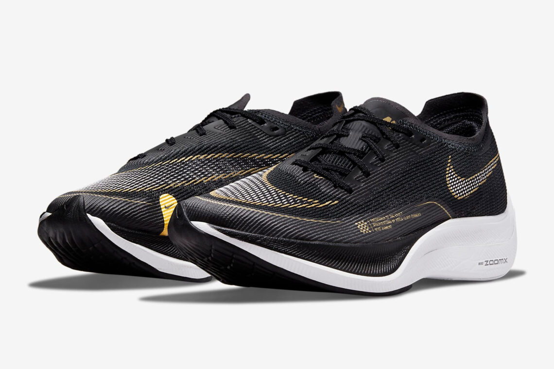 Nike ZoomX Vaporfly Next% 2 "Black/Metallic Gold" สำหรับผู้หญิงวางจำหน่ายในไทยแล้ว