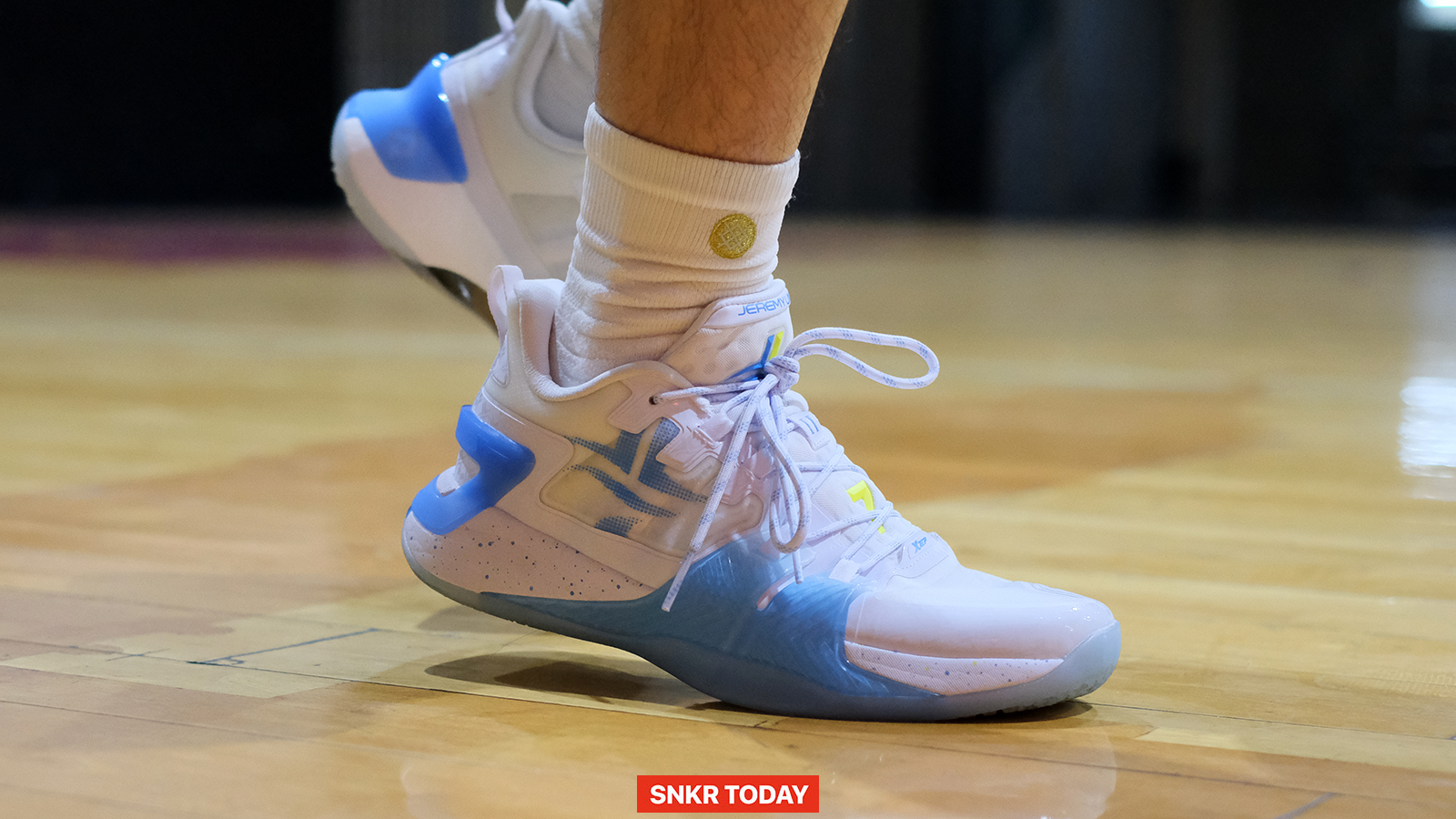 รีวิว XTEP JLIN2 รองเท้าบาสเกตบอลคุ้มค่าคุ้มราคาที่ไม่ควรมองข้าม