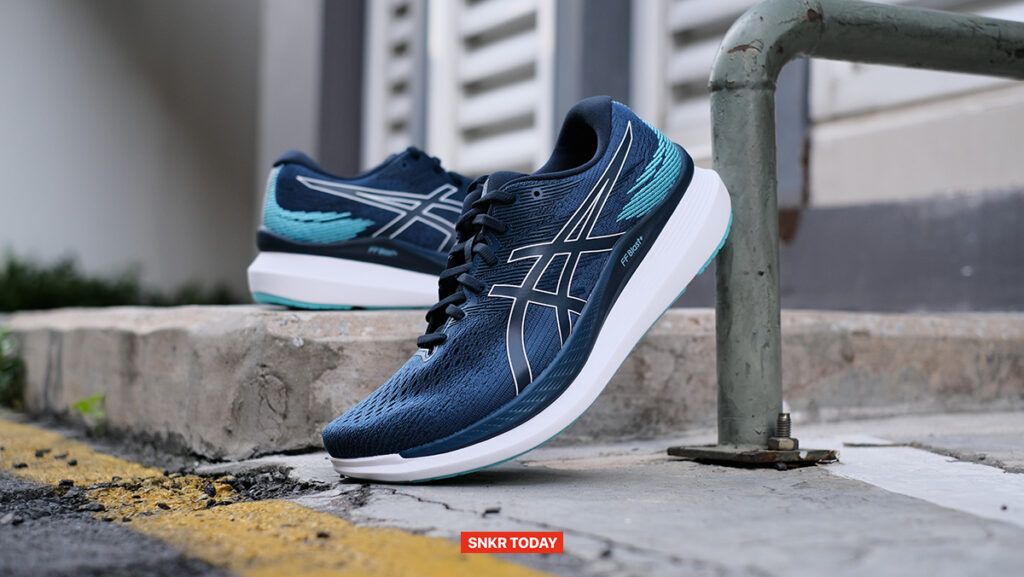 รีวิว ASICS GLIDERIDE 3 รองเท้าวิ่งพื้นโค้ง ออกแบบมาเพื่อช่วยประหยัดแรงในการวิ่งระยะไกล