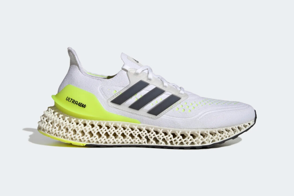 adidas Ultra 4DFWD รองเท้าที่รวมร่างระหว่าง Ultraboost 21 และพื้น 4DFWD