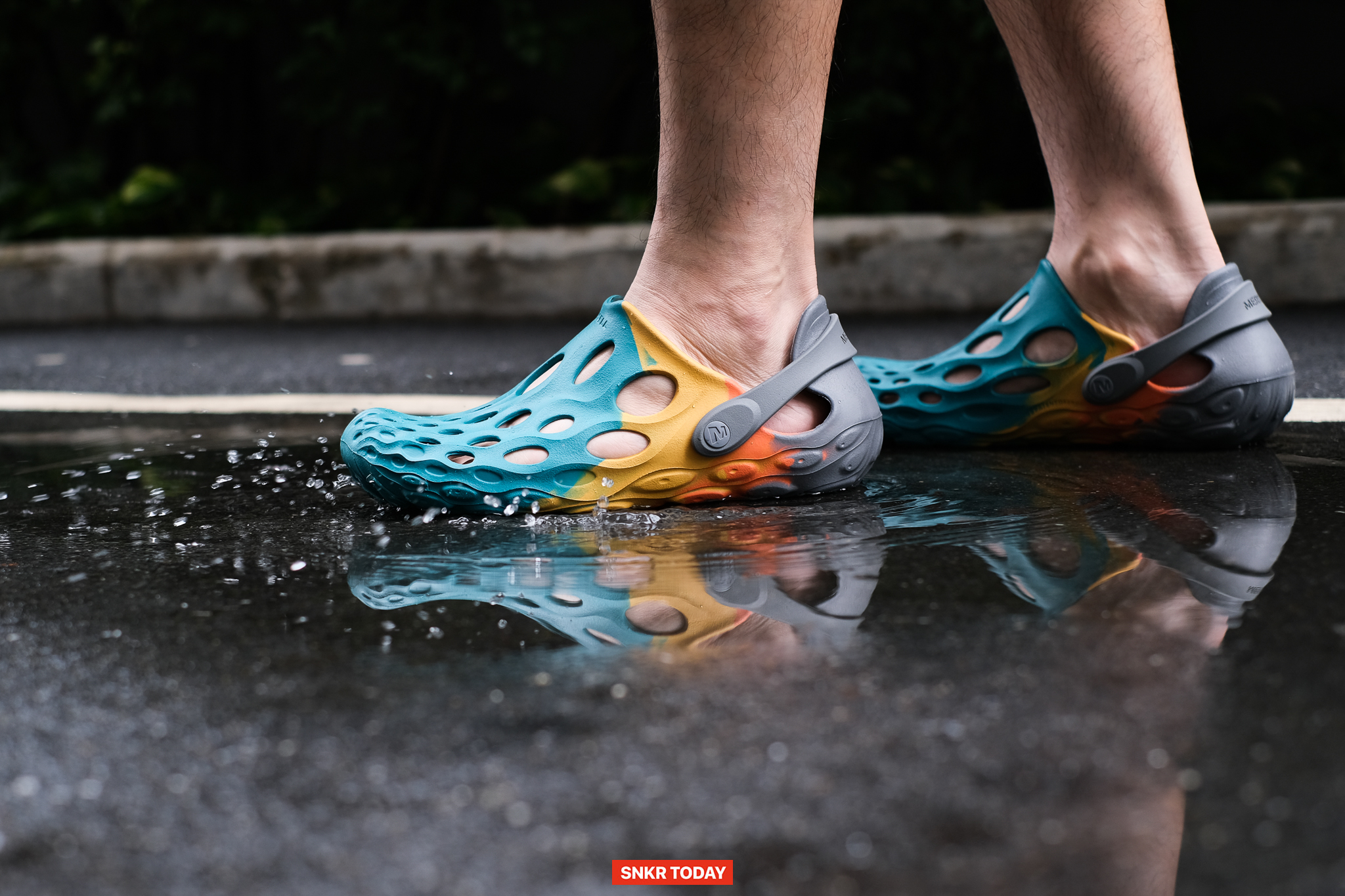 Merrell Hydro Moc Drift รองเท้าสะเทินน้ำสะเทินบกกับสีสันใหม่ล่าสุด ใส่สบาย ลุยได้ทุกที่