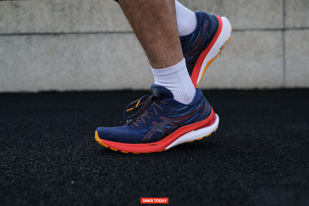 รีวิว ASICS GEL-KAYANO 29 รองเท้าวิ่งสายซัพพอร์ตสำหรับคนเท้าล้มเท้าแบนที่มาพร้อมกับการตอบสนองที่ดีขึ้น