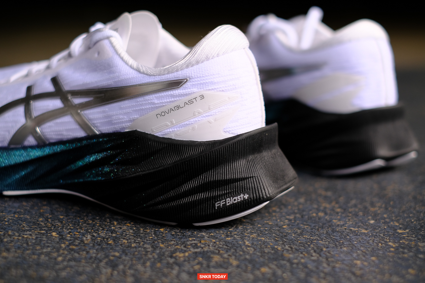 รีวิว ASICS NOVABLAST 3 รองเท้าวิ่งดีไซน์สุดล้ำ โฟม FF Blast+ เพิ่มความ ...