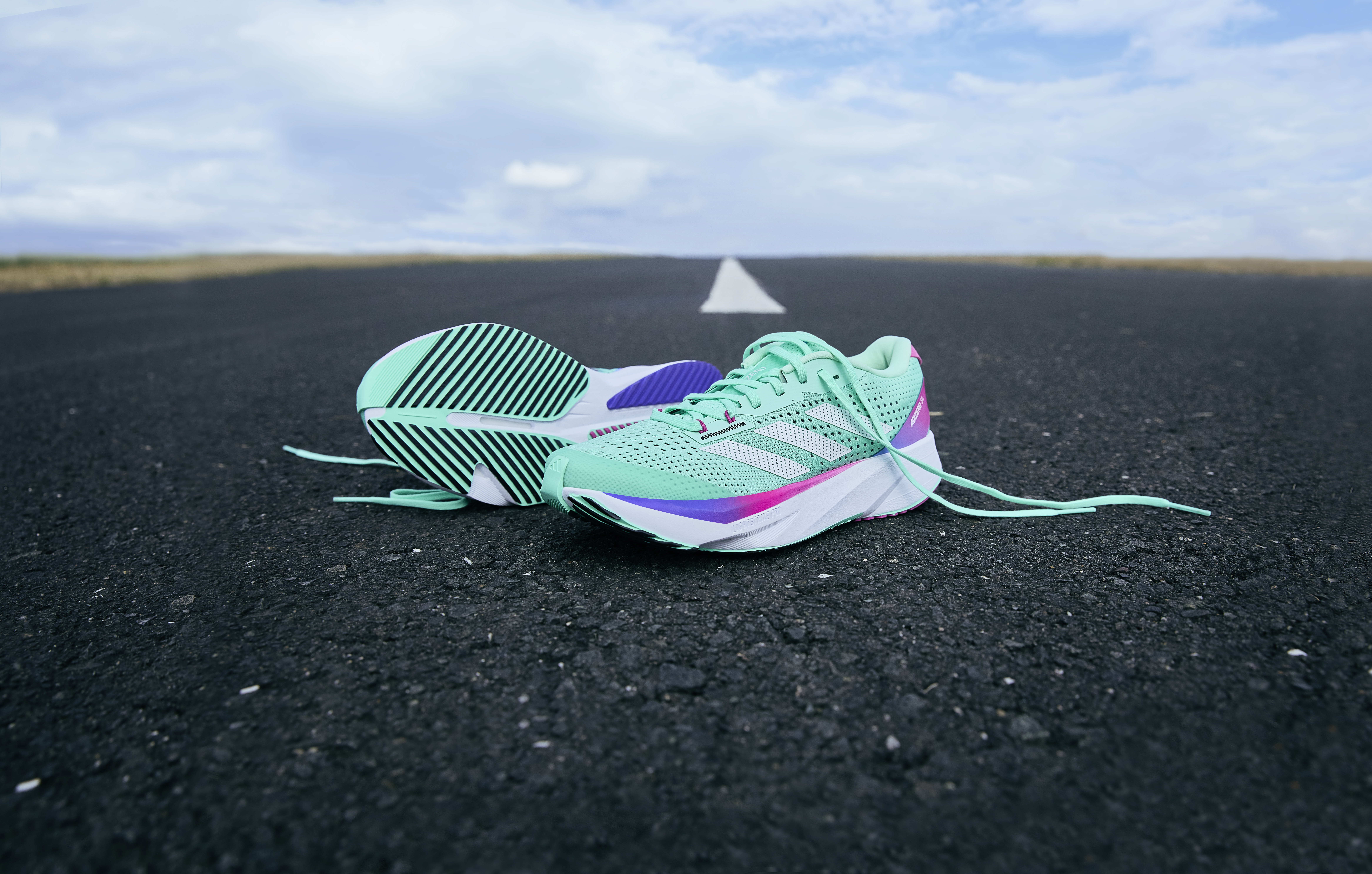 adidas ADIZERO SL รองเท้าวิ่งใส่ซ้อมประจำวันที่ปรับโฉมใหม่ พร้อมยกระดับมาอยู่ในตระกูล ADIZERO