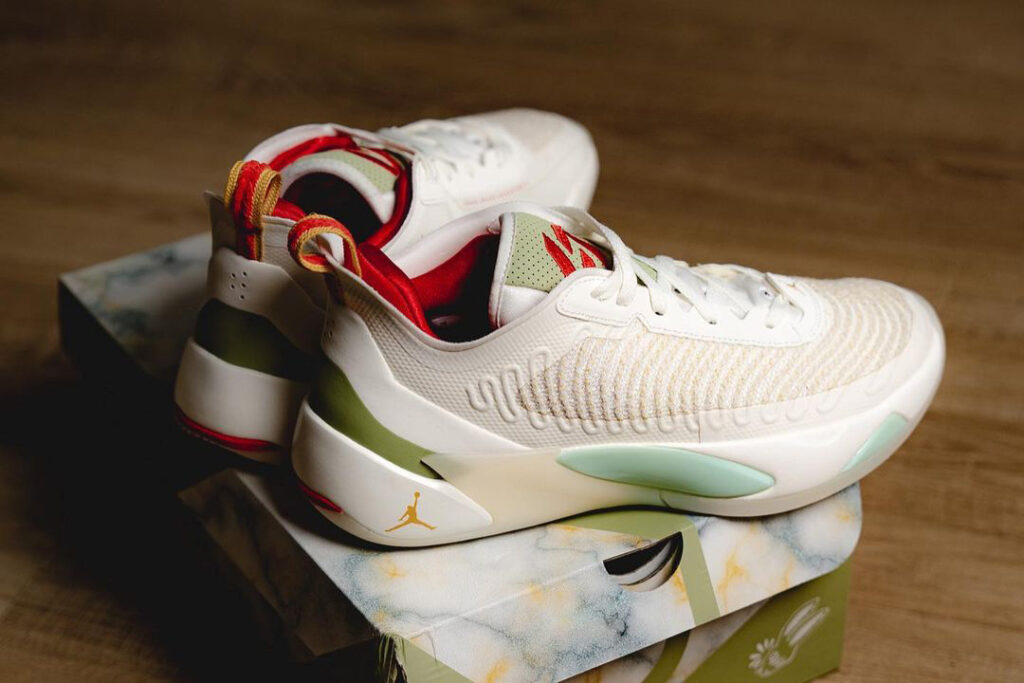 Jordan Luka 1 "Year of the rabbit" รองเท้าบาสเกตบอลเฉลิมฉลองเทศกาลตรุษจีนสำหรับปีกระต่าย