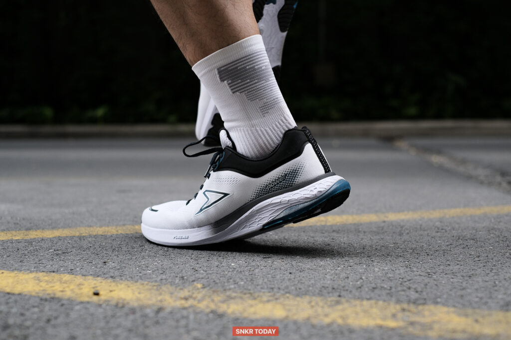 Power by Bata รุ่น Plazma Impact รองเท้าวิ่งที่มาพร้อมเทคโนโลยีพลาสม่าเจล รองรับแรงกระแทกได้ดี ใส่วิ่งหรือออกกำลังกายได้ทุกวัน