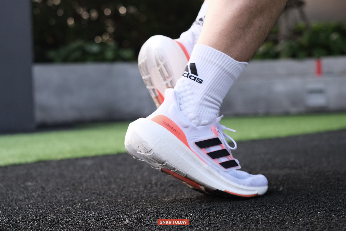 รีวิว adidas Ultraboost Light รองเท้าวิ่งรุ่นใหม่มาพร้อมพื้น Light BOOST กับน้ำหนักที่เบาลง