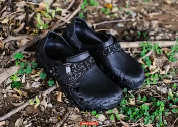 Crocs All-Terrain Atlas รองเท้าสายลุย ออกแบบมาให้มีความทนทานแต่ยังคงความเท่อยู่