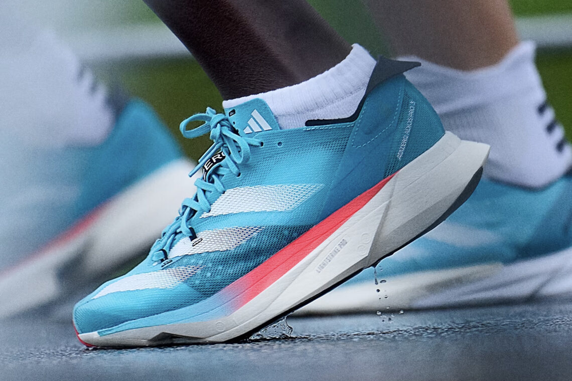 adidas ADIZERO "Lucid Cyan" รองเท้าวิ่งแพ็คสีใหม่ สีฟ้าสดใส วางจำหน่ายพร้อมซิ่งแล้ว