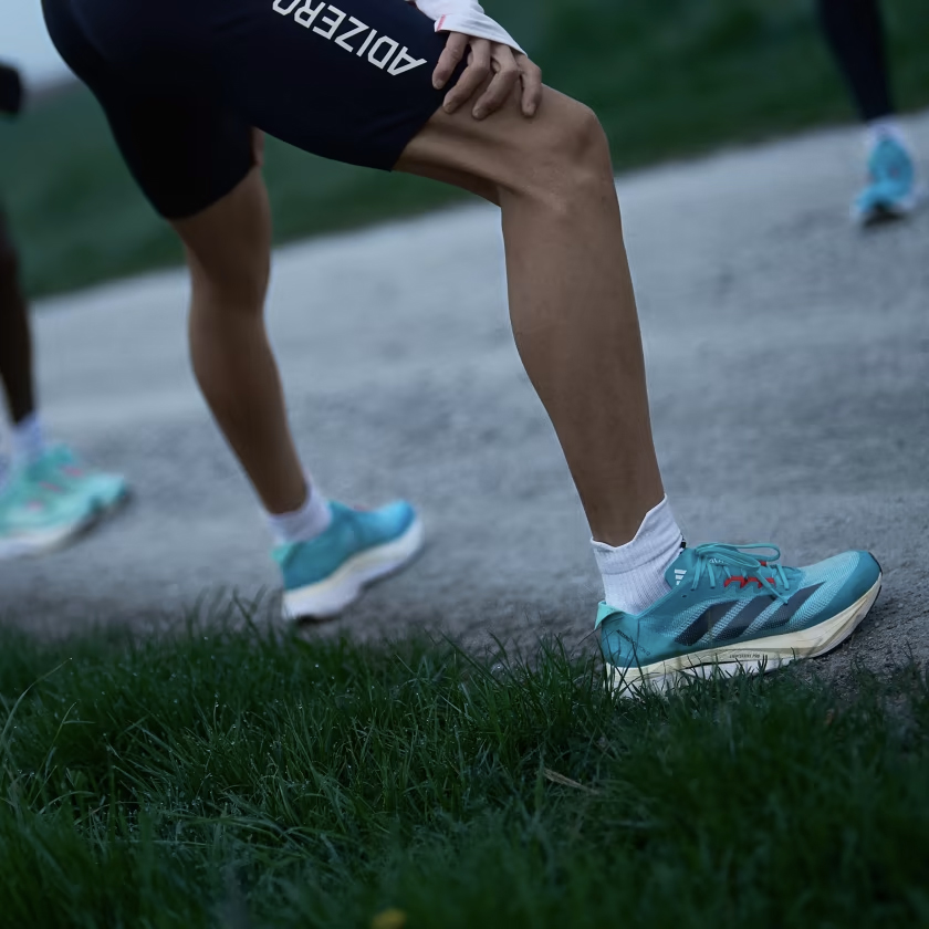 adidas ADIZERO "Lucid Cyan" รองเท้าวิ่งแพ็คสีใหม่ สีฟ้าสดใส วางจำหน่ายพร้อมซิ่งแล้ว