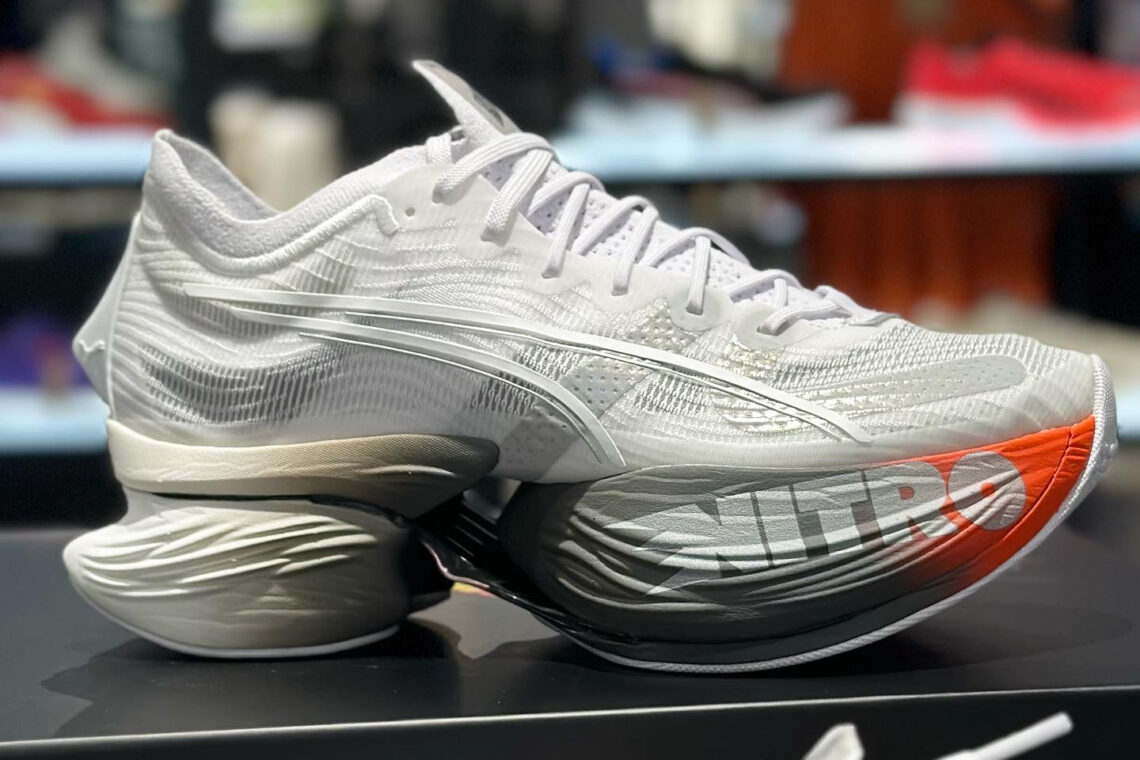 PUMA FASTROID รองเท้าลำลองที่อัดแน่นไปด้วยเทคโนโลยีรองเท้าวิ่ง