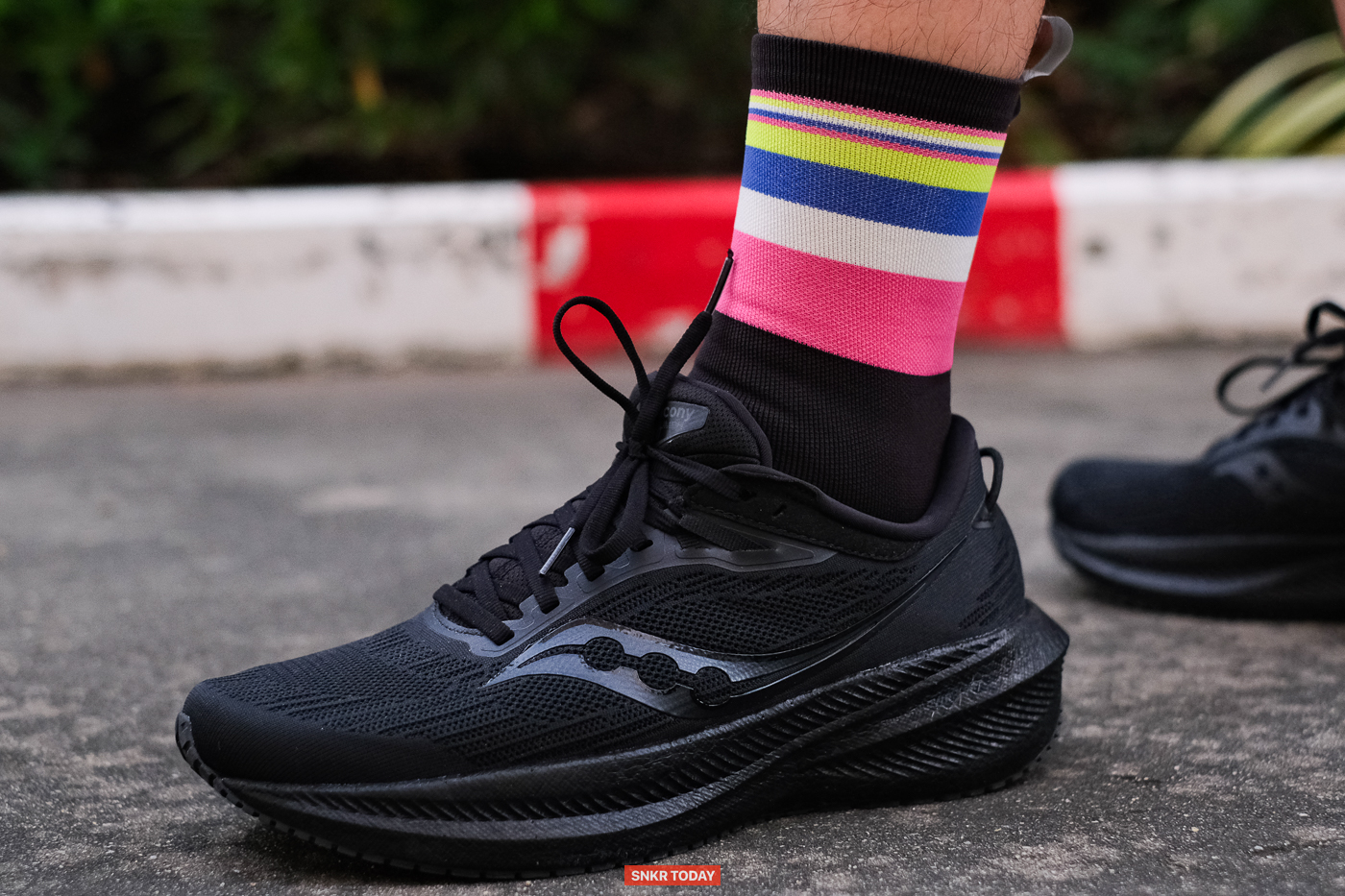 รีวิว Saucony Triumph 21 รองเท้าวิ่งสายซัพพอร์ต รองรับแรงกระแทกได้ดี