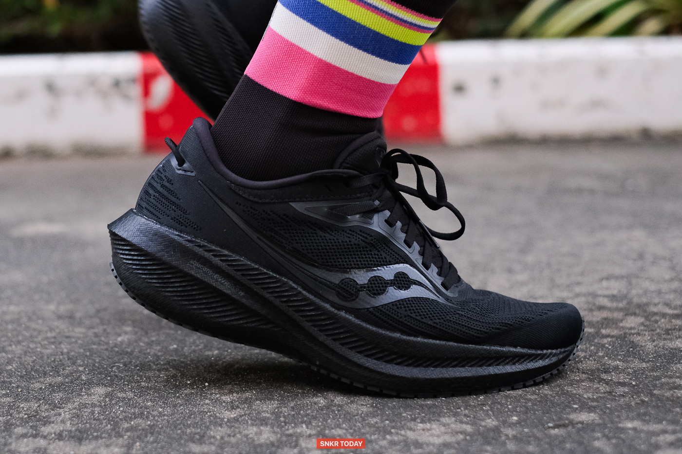 รีวิว Saucony Triumph 21 รองเท้าวิ่งสายซัพพอร์ต รองรับแรงกระแทกได้ดี