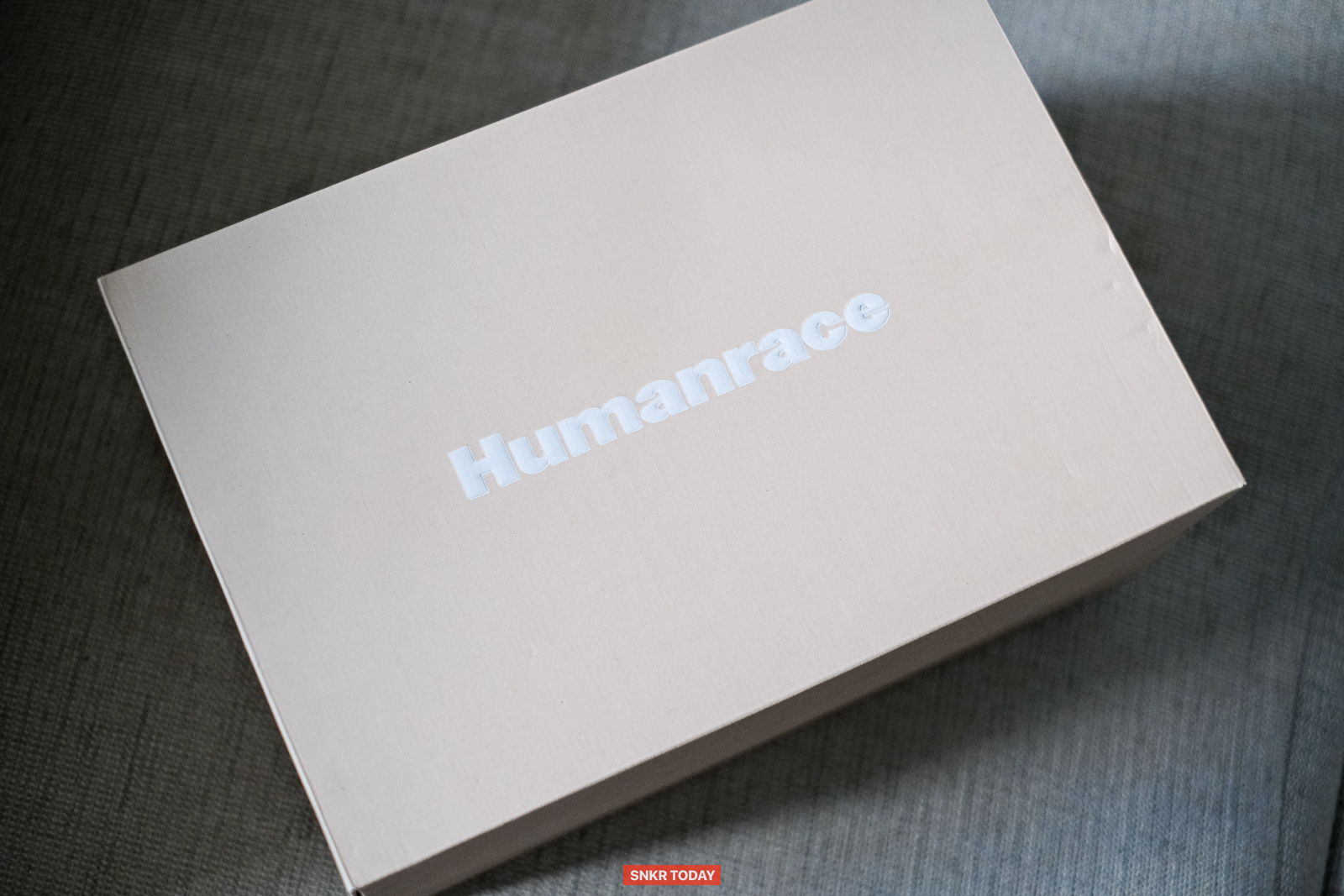 พาชม adidas Humanrace Samba By Pharrell รองเท้างานสุดเนี๊ยบ