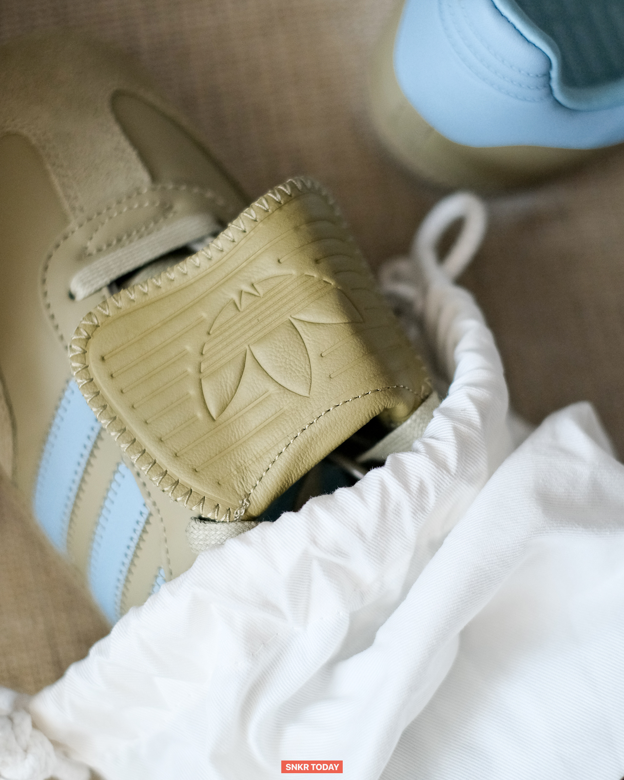 พาชม adidas Humanrace Samba By Pharrell รองเท้างานสุดเนี๊ยบ