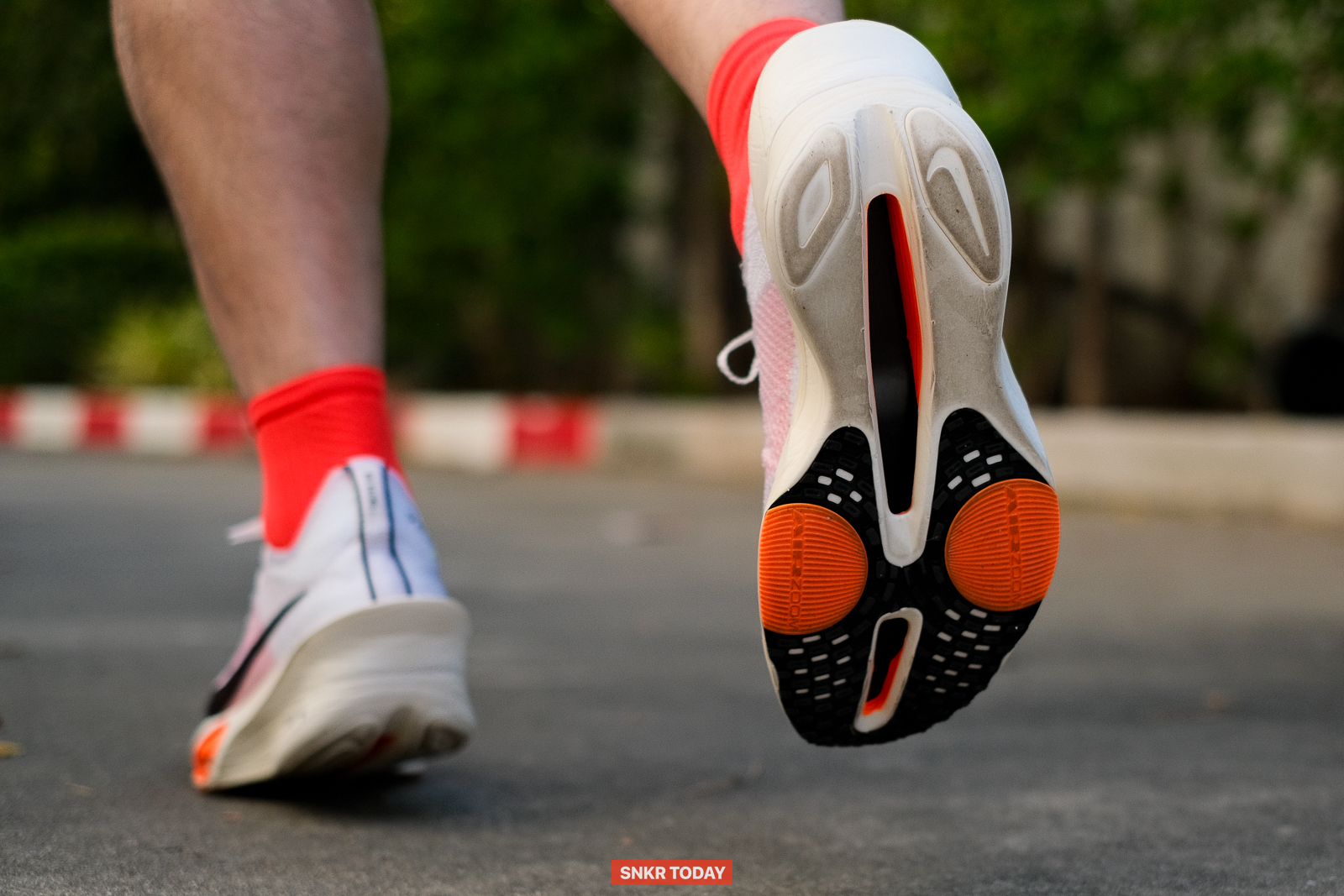 รีวิวรองเท้าวิ่ง Nike Alphafly 3 เป็นมิตรมากขึ้น แรงส่งคืนชัดเจน