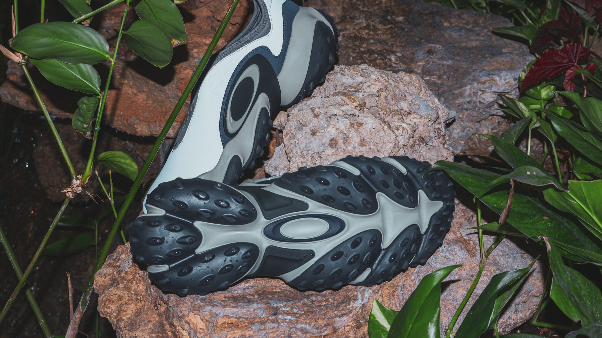 Oakley Edge Icon รองเท้ากอล์ฟที่เต็มไปด้วยกลิ่นอายยุค Y2K