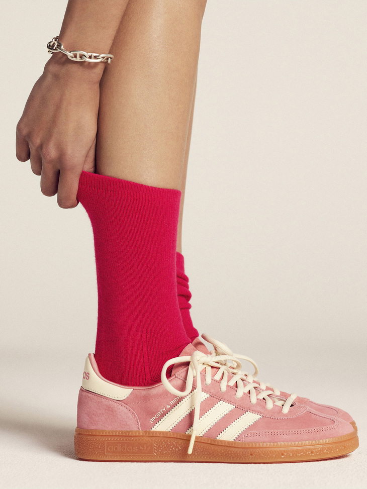 adidas Originals และ SPORTY&RICH เผยโฉมคอลเลกชันล่าสุดในโทนสีพาสเทล