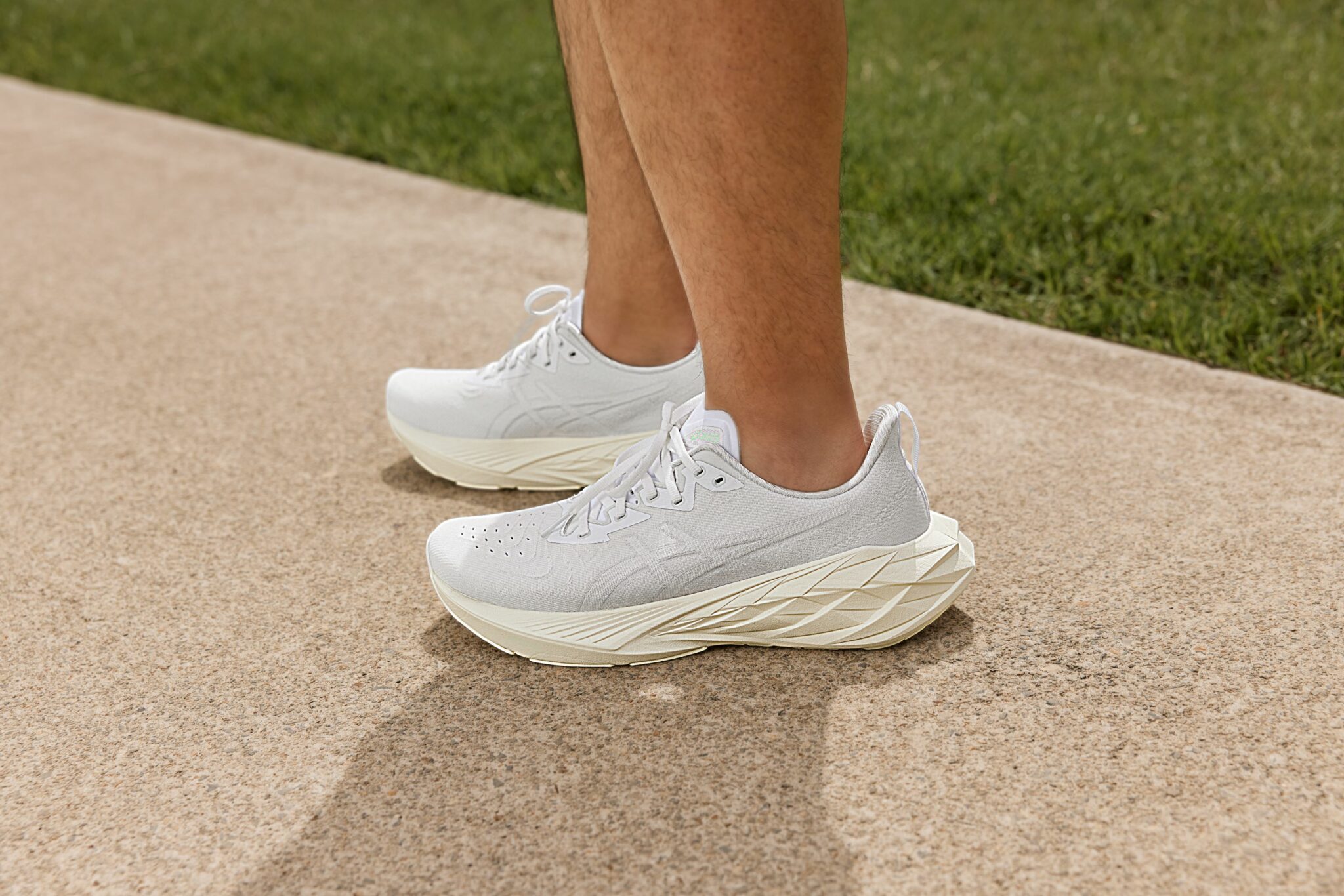 ASICS วางจำหน่ายคอลเลคชันพิเศษ MIRAI รองเท้าวิ่งใส่ใจสิ่งแวดล้อมแล้ว