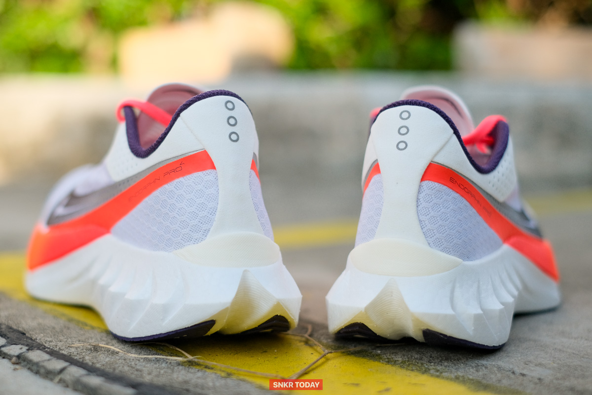 รีวิวรองเท้าวิ่ง Saucony Endorphin Pro 4