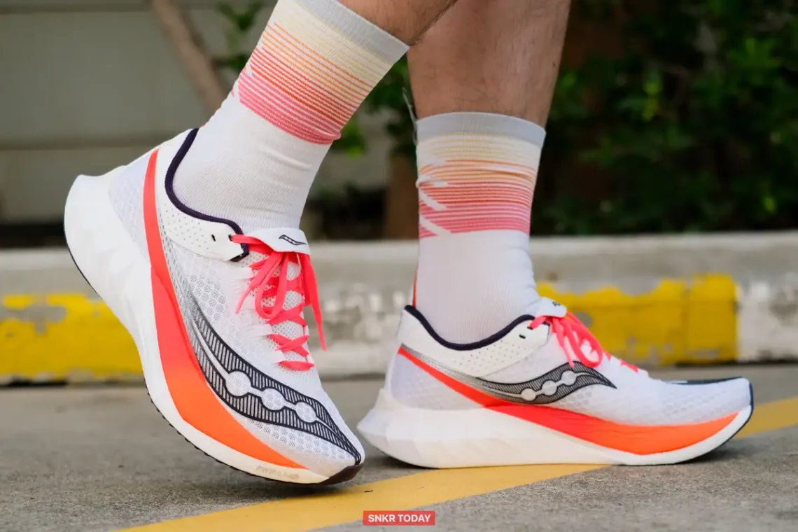 รีวิวรองเท้าวิ่ง Saucony Endorphin Pro 4 นุ่มนวลและเป็นมิตรมากขึ้น