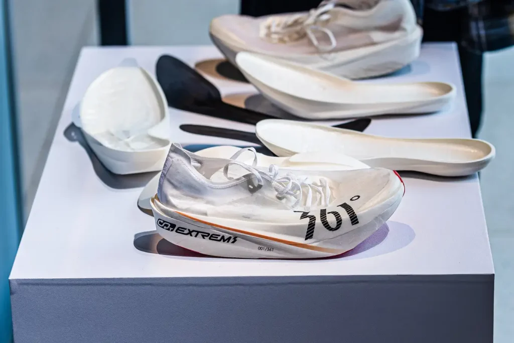 361° MIRO NUDE รองเท้าวิ่งแข่งขัน น้ำหนักเบา 110 กรัม เตรียมวางจำหน่ายในไทย 18 มิ.ย. 67 นี้