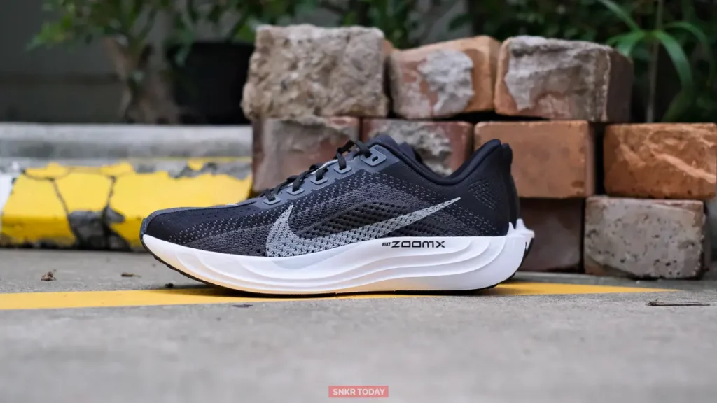 แกะกล่อง พาชม Nike Pegasus Plus รองเท้าวิ่งรุ่นใหม่ที่ได้ดีไซน์จาก Pegasus Turbo