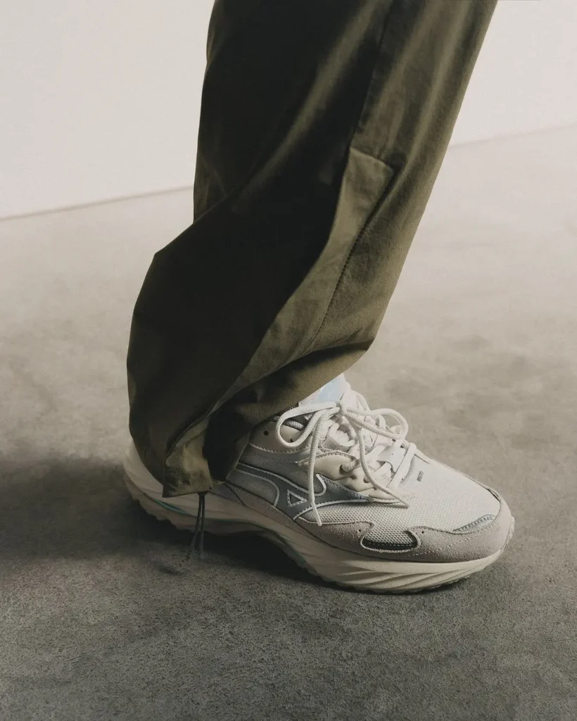 BSTN x Mizuno Wave Rider β GTX เข้าไทย 20 ก.ย. นี้ 