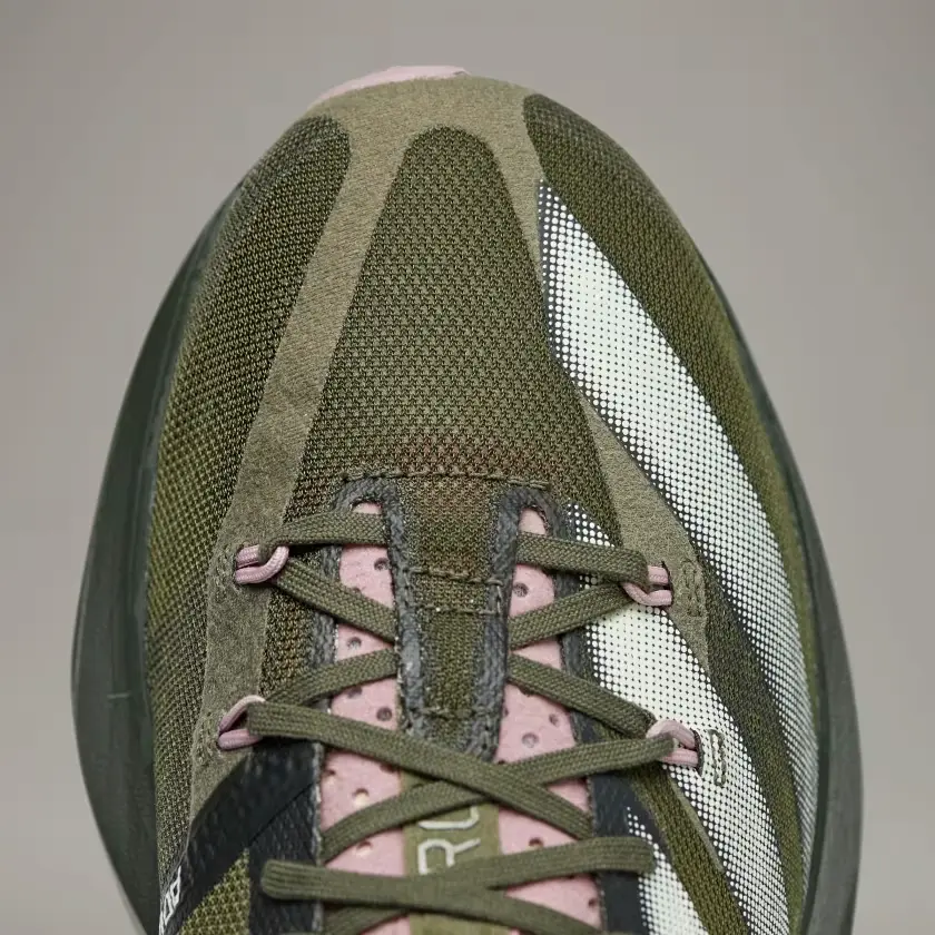 adidas Y-3 Adizero Adios Pro 3 สีใหม่ Night Cargo วางจำหน่ายในไทยแล้ว ราคา 13,000 บาท