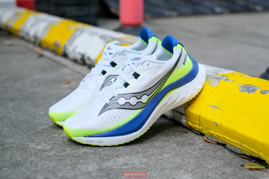 รองเท้าวิ่ง Saucony Endorphin Speed 4