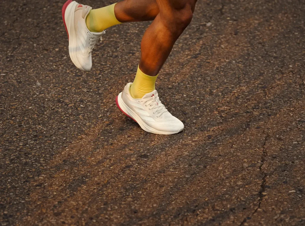 adidas เปิดตัวรองเท้าวิ่ง Supernova Rise 2  ยกระดับความสบายและน้ำหนักเบากว่าเดิม