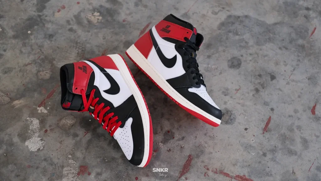 Air Jordan 1 High OG "Black Toe Reimagined" ยกย่องให้กับปี Rookie Season ของ Michael Jordan