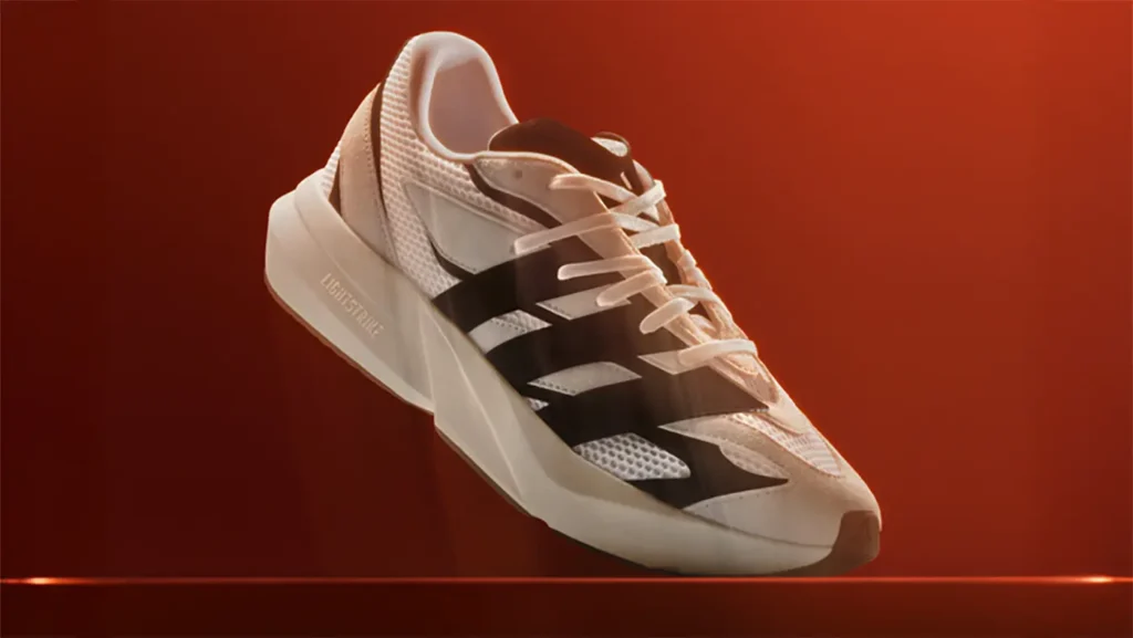 เปิดตัว adidas Lightblaze รองเท้าดีไซน์มินิมอลยกระดับความสบายแบบมีสไตล์ตลอดวันด้วยแรงบันดาลใจจากรองเท้าวิ่งตระกูล ADIZERO